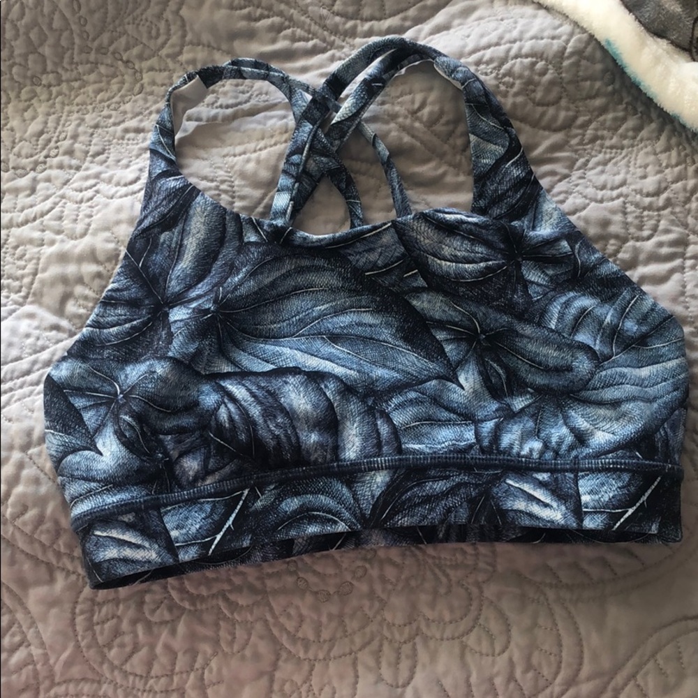 Lululemon sport bra